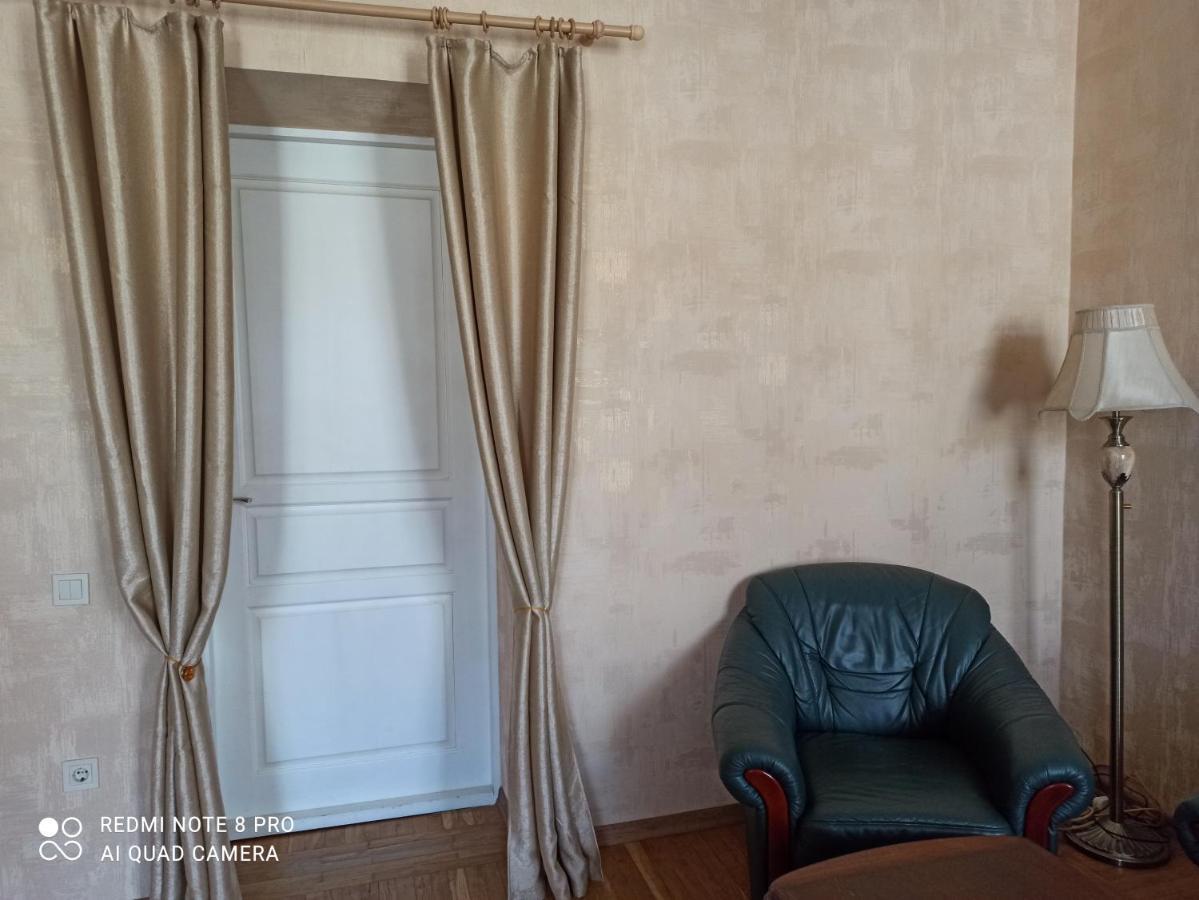 Comfort Near Opera Theater Одесса Экстерьер фото